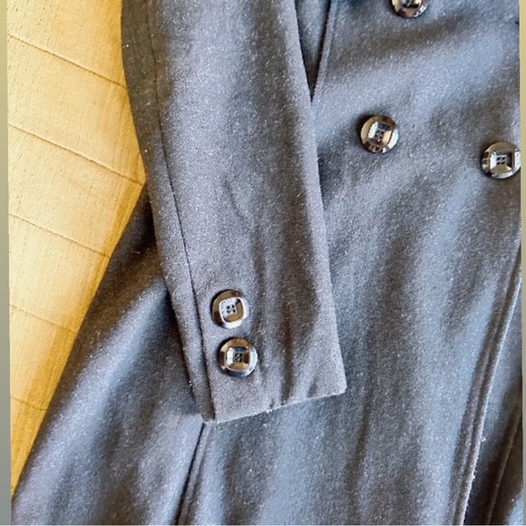 VERY VERY Wool and Cashmere Gray Coat Small - Picture 4 of 8